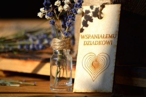 WSPANIAŁEMU DZIADKOWI  | Drewniana zawieszka