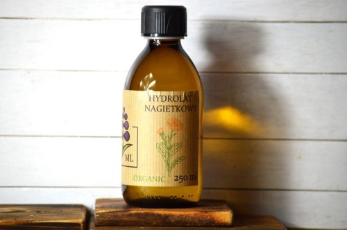 Hydrolat nagietkowy w szklanej butelce | Manufaktura Lawendy